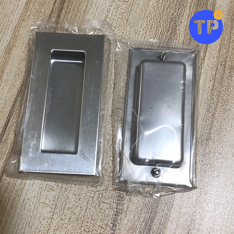 Tay-nam-cua-am-UWAUNS120-5